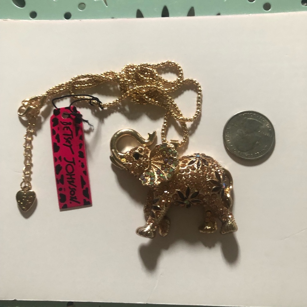 NWT Betsey Johnson Gold Elephant Pendant Necklace with Iridescent Stones - Picture 6 of 6